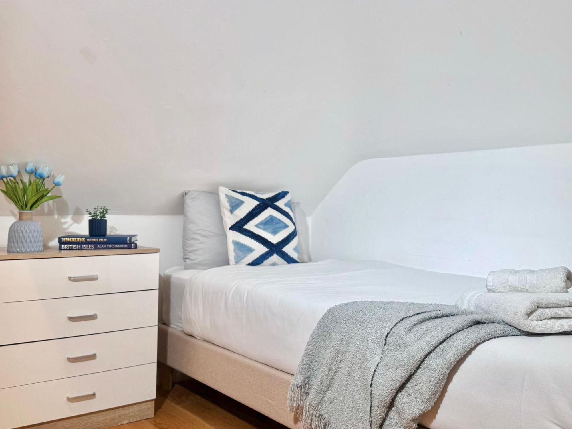 En-Suites With Free Parking 30Min To Central לונדון מראה חיצוני תמונה