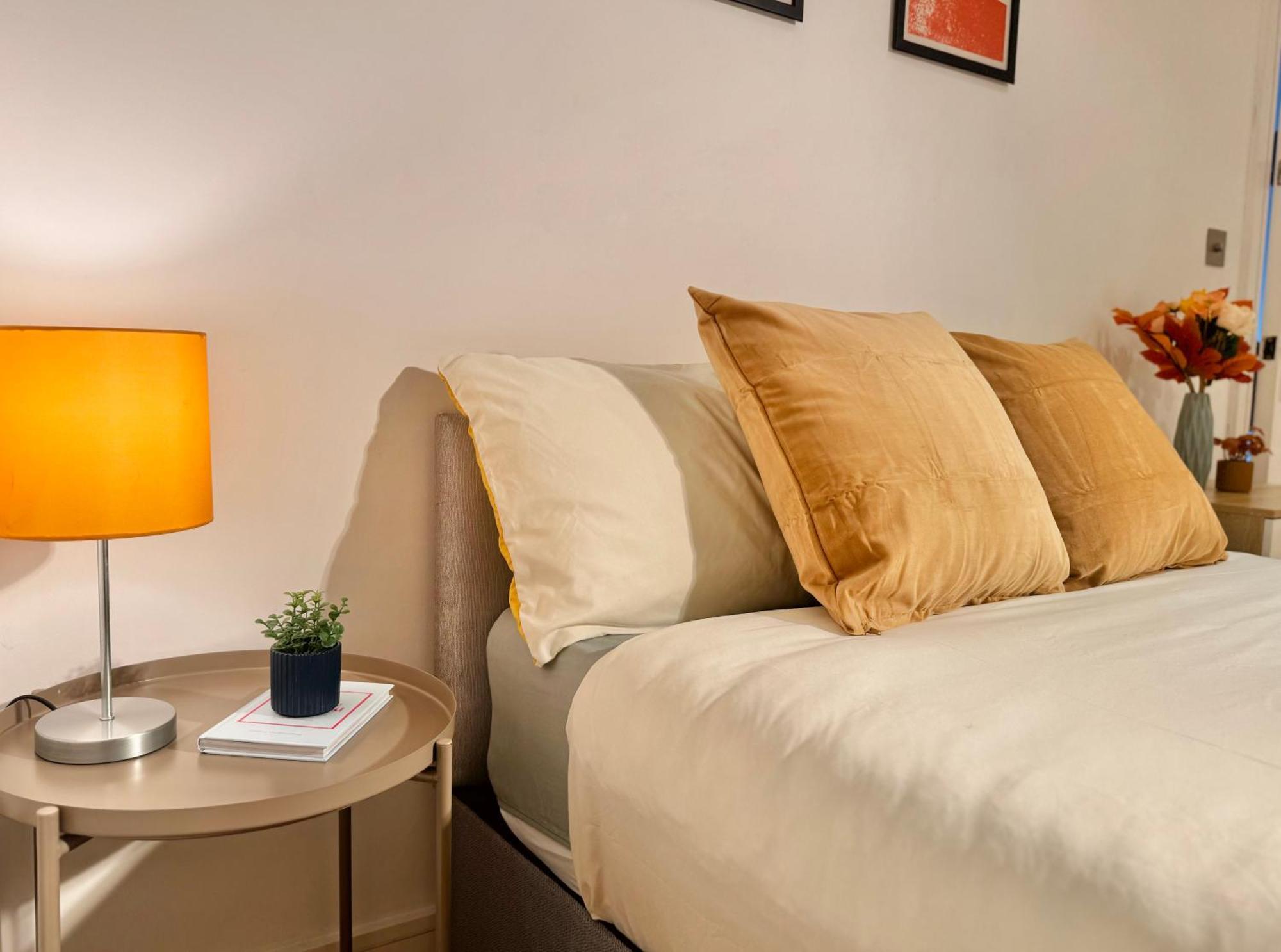 En-Suites With Free Parking 30Min To Central לונדון מראה חיצוני תמונה