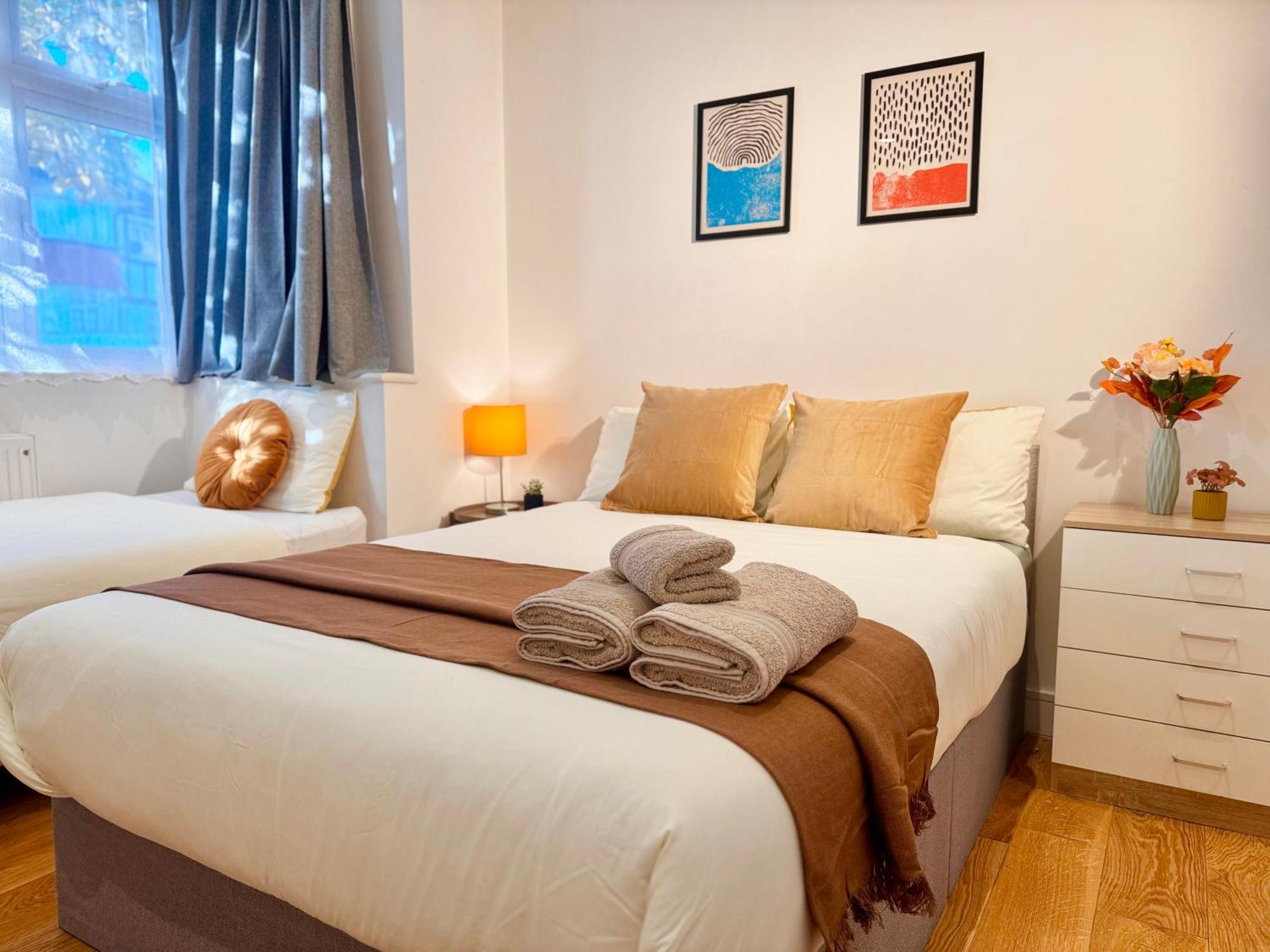 En-Suites With Free Parking 30Min To Central לונדון מראה חיצוני תמונה