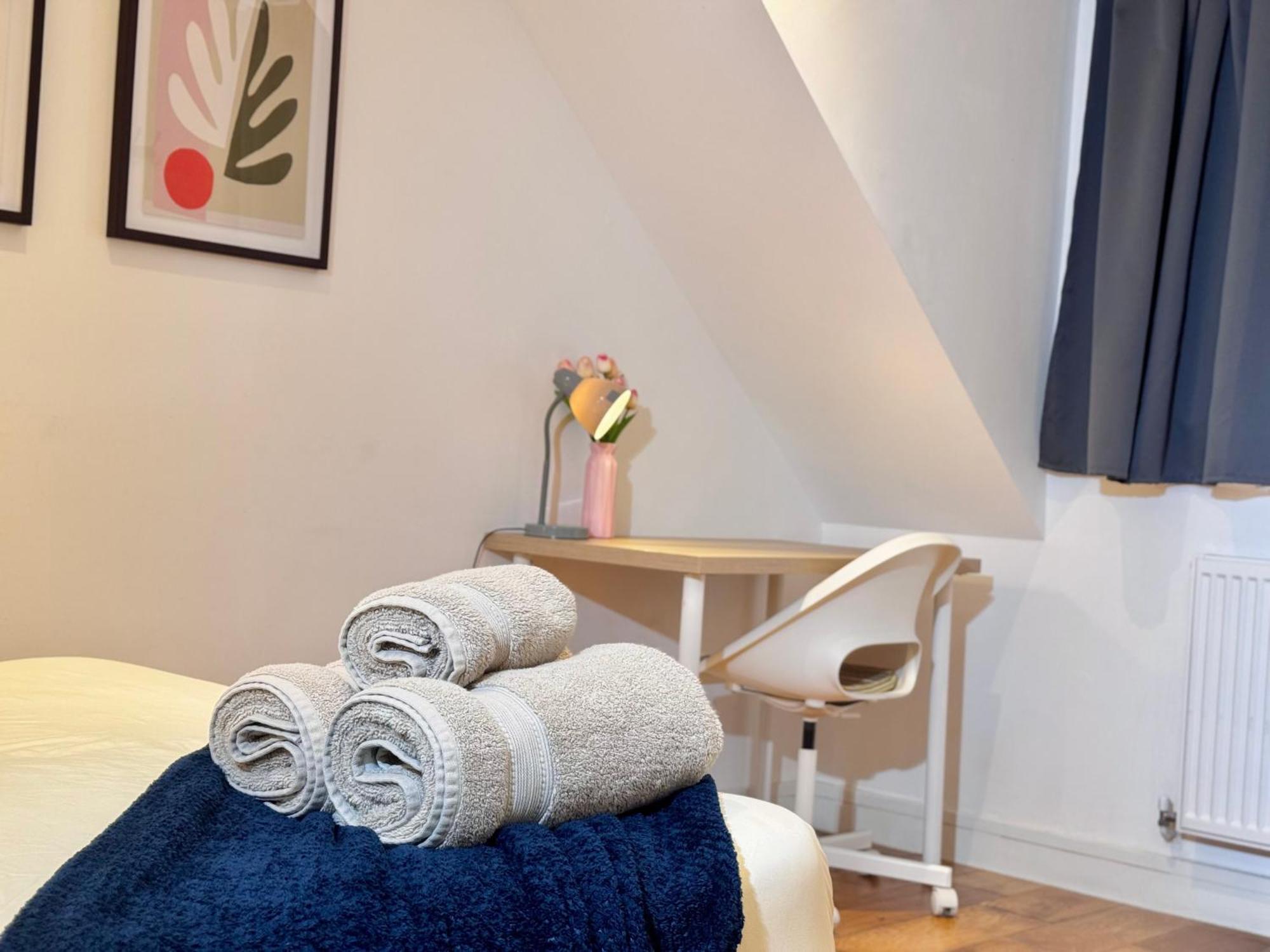 En-Suites With Free Parking 30Min To Central לונדון מראה חיצוני תמונה