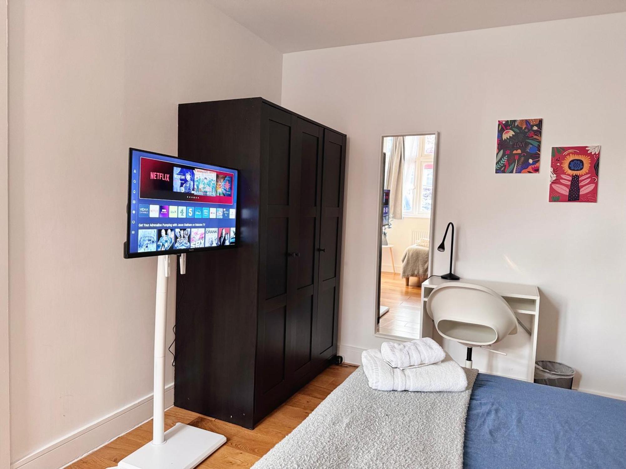 En-Suites With Free Parking 30Min To Central לונדון מראה חיצוני תמונה
