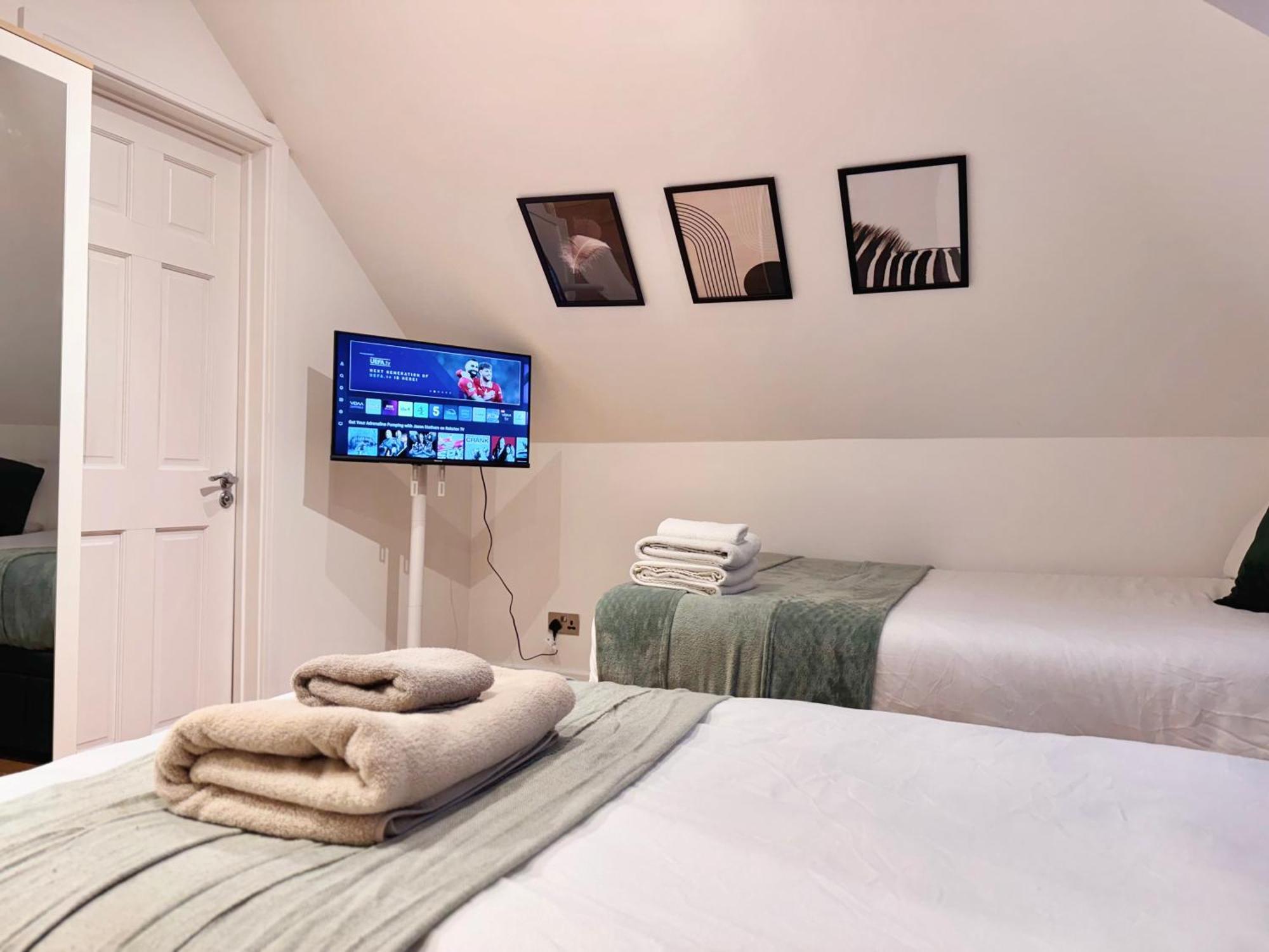 En-Suites With Free Parking 30Min To Central לונדון מראה חיצוני תמונה