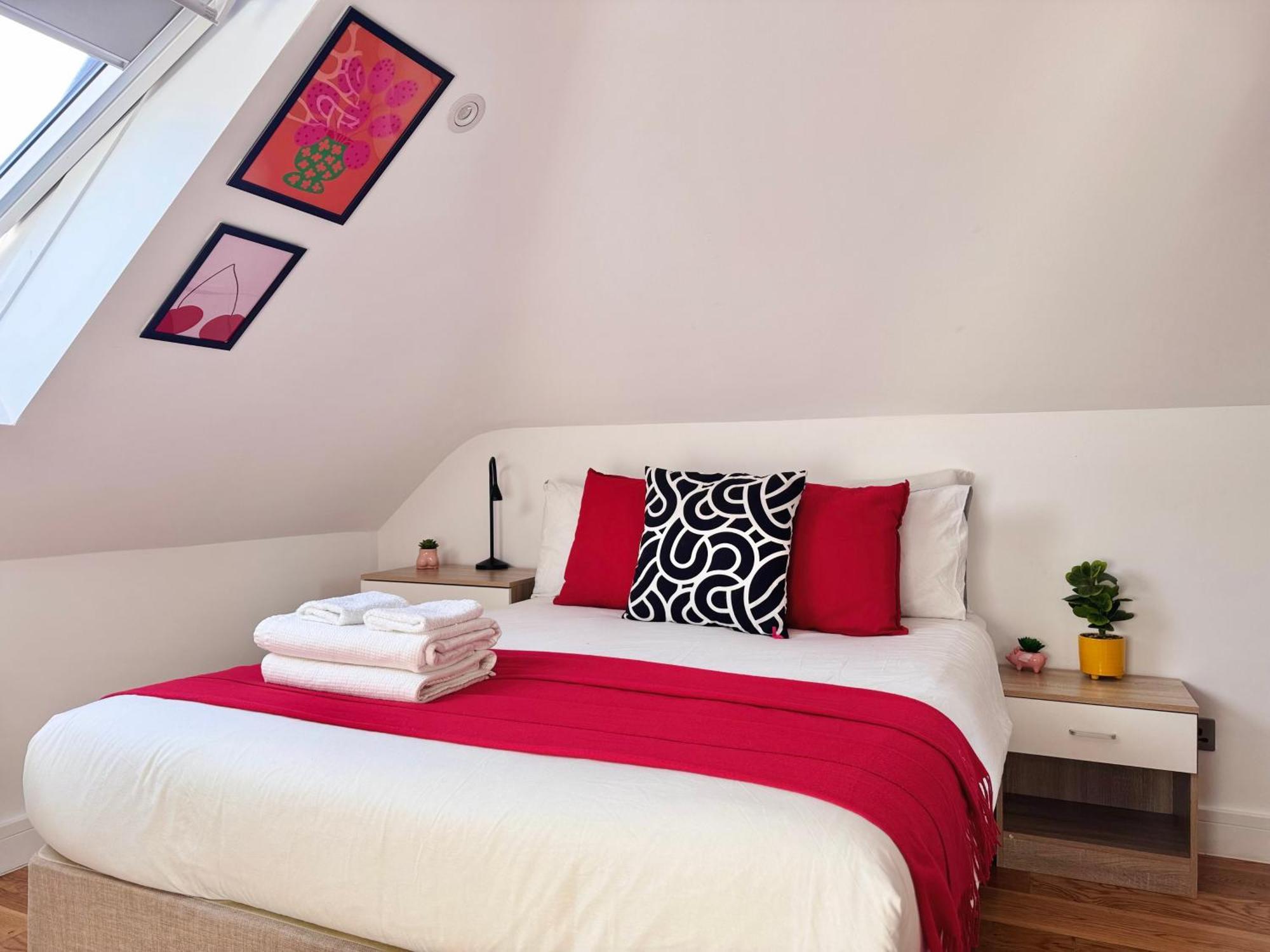 En-Suites With Free Parking 30Min To Central לונדון מראה חיצוני תמונה
