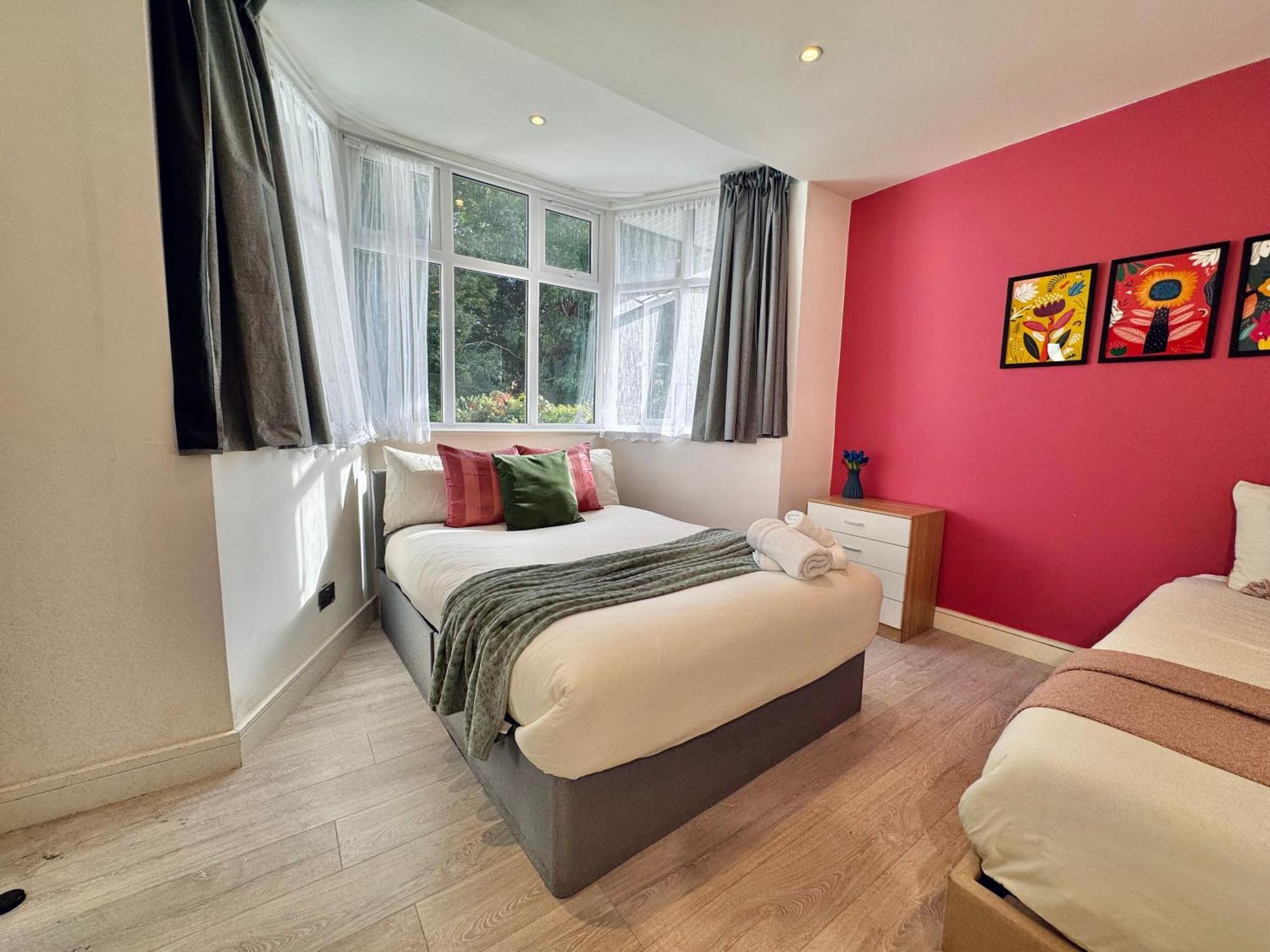 En-Suites With Free Parking 30Min To Central לונדון מראה חיצוני תמונה